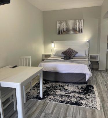 Kempton Park Apartment | 22 on Mirabel