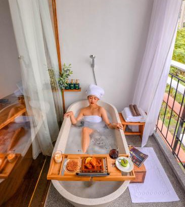 Dich Vong Hotel | 22Land Hotel & Residence