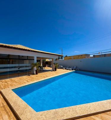 Flamengo House | 230m da PRAIA, casa com ESPAÇO GOURMET e CHURRASQUEIRA, Portaria 24h, 2 VAGAS de GARAGEM, acomoda até 10 PESSOAS, Próximo a MERCADOS e FARMÁCIA