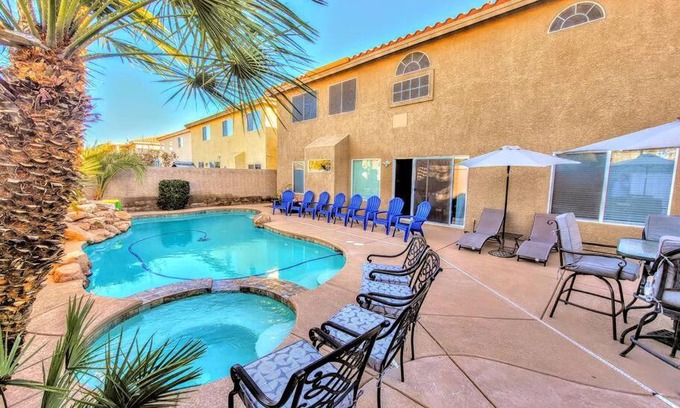 Silverado Ranch House | #24Villa w/Pool&Spa: mins to LVStrip/Green Valley
