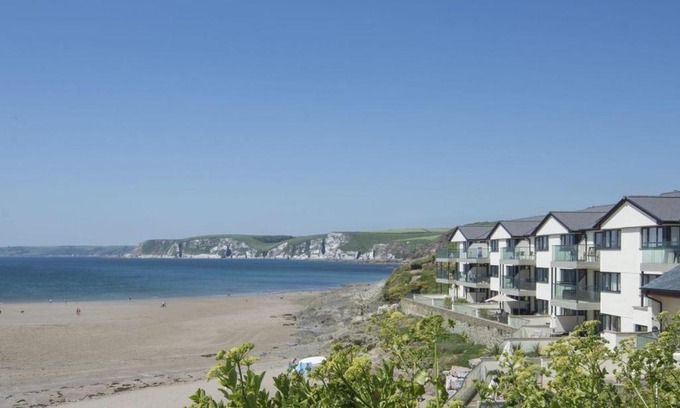 Bigbury-on-Sea House | 27 Burgh Island Causeway