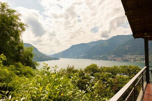 Riva Apartment | 270 View - By My Home In Como