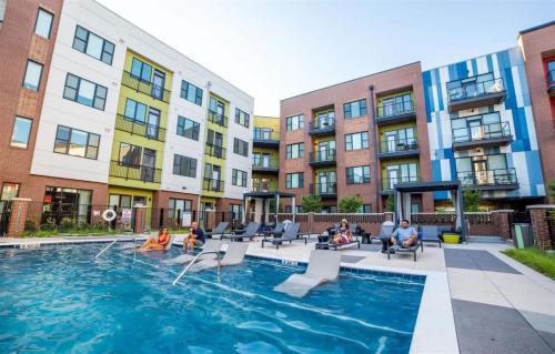 Mile Square Apartment | 2BR Balcony Suite Gym & Pool Downtown at CityWay