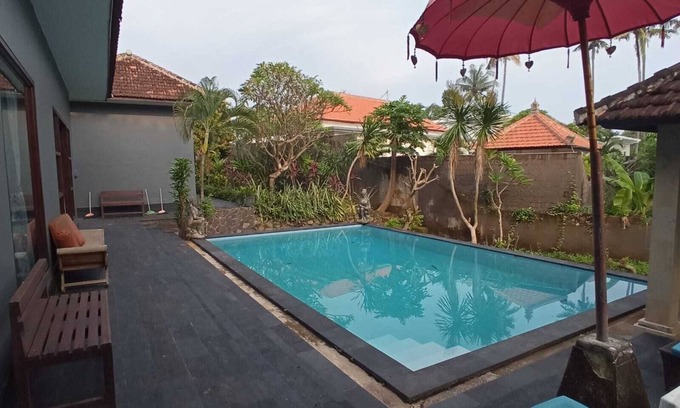Kalibukbuk Villa | 2BR Villa ,full furnished villa, swimming pool. Near beach & big Garden