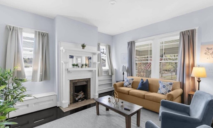 Crestline Heights House | 2nd Ave East Lake Craftsman