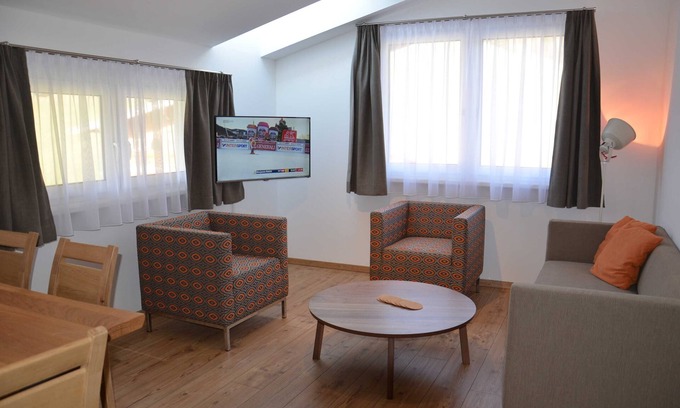 Russbach am Pass Gschuett Apartment | 2nd North (DG North) - House van der Leij