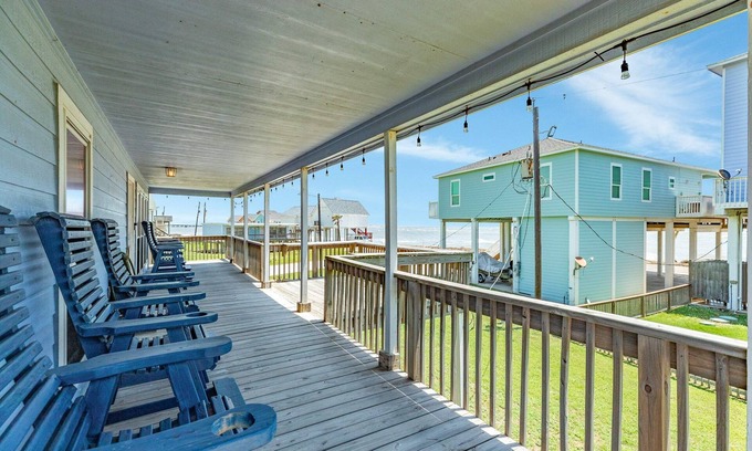 San Luis House | 2nd Row - Spectacular Sea & Sunrise Views