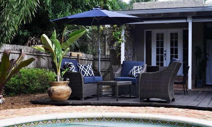 Parrot Cove House | 3/2 private home w/heated pool & hot tub, less than 1 mile from beach