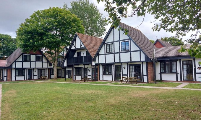 Saint Erth Praze Ski Chalet | 3.9. Tudor Court