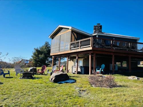 Paradise Point House | 3 Bears Lodge