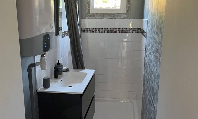 Amont-et-Effreney Apartment | 3-bed apartment, possibility of renting electric mountain bikes (35 euros/jour/VTT)