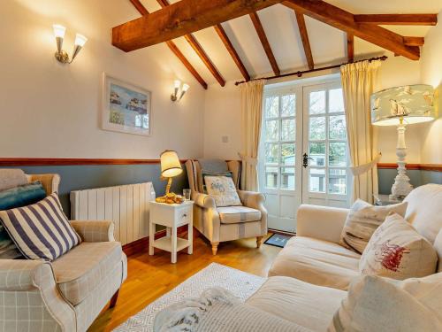 Aldborough House | 3 Bed in Aldborough 85528
