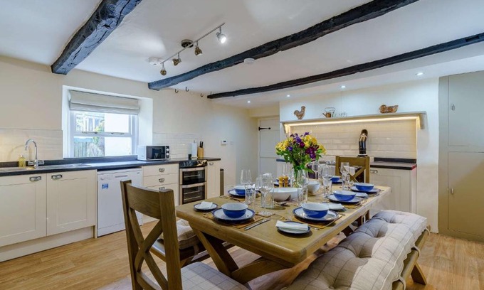 Buttermere House | 3 Bed in Buttermere 82775