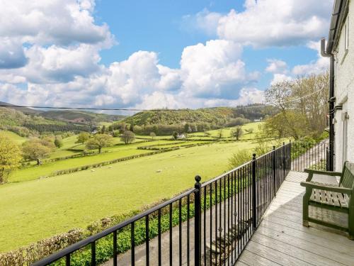 Glyndyfrdwy House | 3 Bed in Llangollen 92019