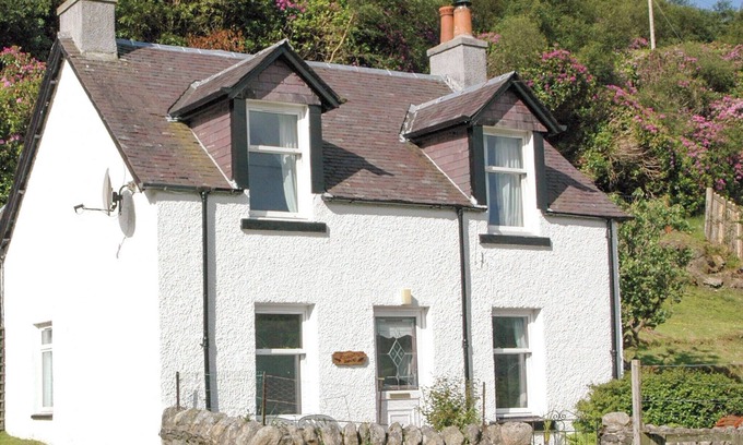 Lochranza Cottage | 3 bedroom accommodation in Lochranza, Isle of Arran