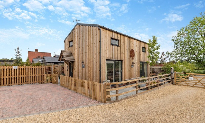 Derbyshire Cottage | 3 bedroom accommodation in Church Broughton, near Derby