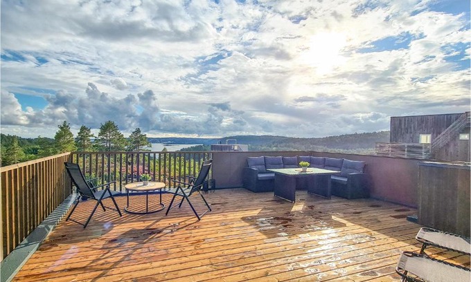 Risor House | 3 Bedroom Cozy Home In Søndeled