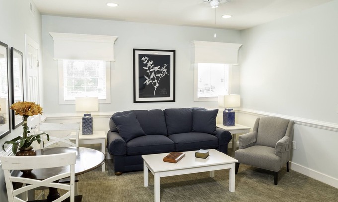 Lackey House | 3 bedroom Estate near Busch Gardens