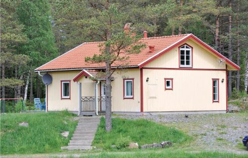 Munkedal Municipality House | 3 Bedroom Lovely Home In Hedekas