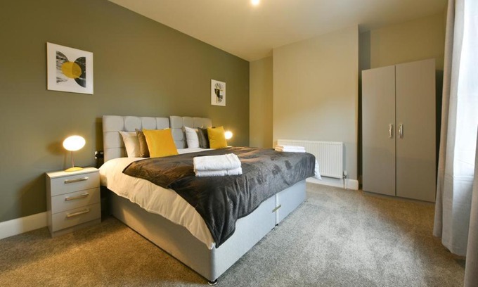 Horbury House | 3-Bedroom Luxury Home