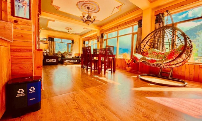 Manali Apartment | 3 Bedroom Luxury villa with sceneric mountain view