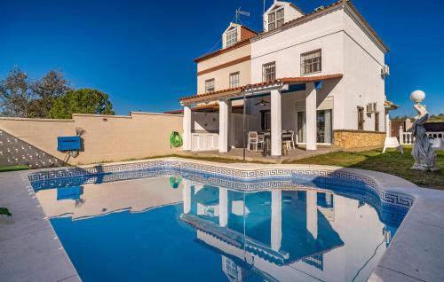 Salteras House | 3 Bedroom Nice Home In Salteras