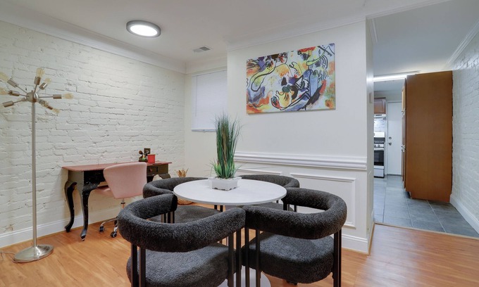 Truxton Circle House | 3-bedroom row house in Downtown DC