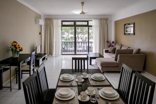 Downtown George Town Apartment | 3-Bedroom Stay at Macalister Road & Georgetown, Noble Villa Penang