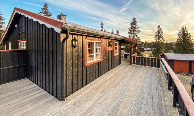 Oslo City Centre House | 3 Bedroom Stunning Home In Sjusjøen