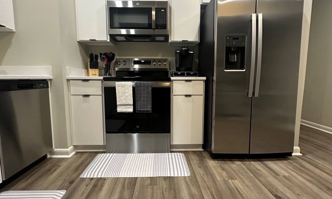 North Augusta House | 3-bedroom townhome in charming North Augusta with WiFi, AC