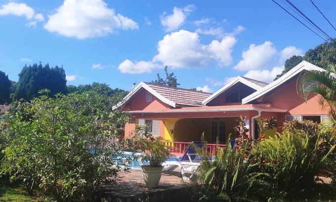 Silver Sands House | 3 Bedroom villa with pool on private gated community