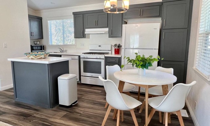 Concord House | 3 Blocks to Todos Santos | Prime Downtown Location