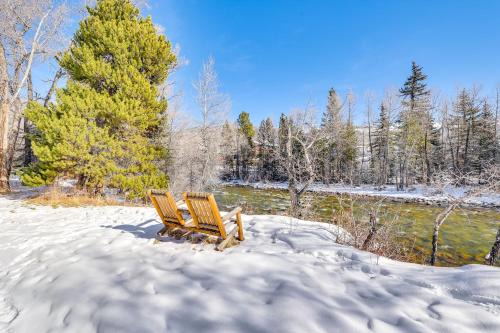 Willow Grove Apartment | 3 Mi to Dillon Reservoir Condo with Hot Tub Access!