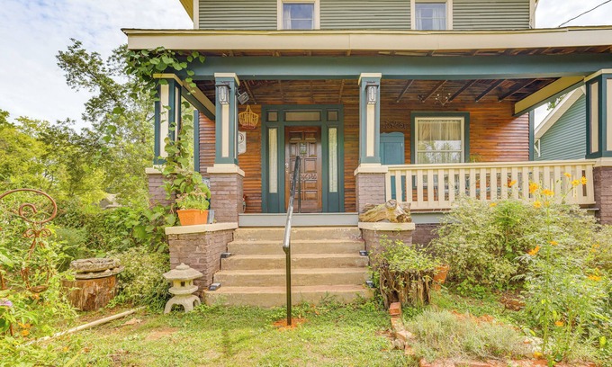 Crestline Heights House | ~ 3 Mi to Dtwn: Centrally Located Birmingham Home!