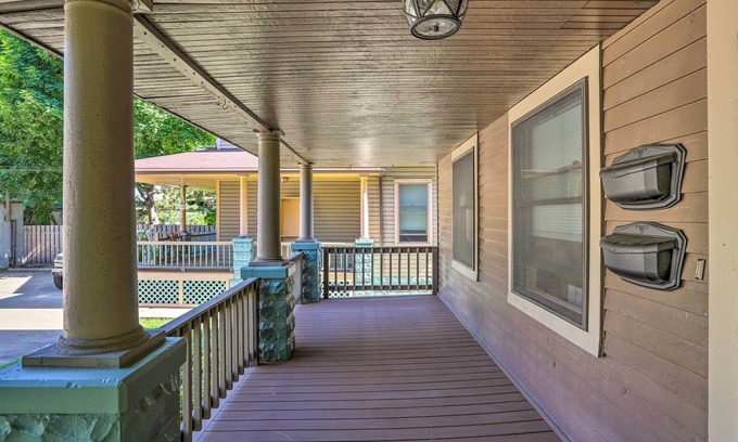 Tremont Apartment | 3 Mi to Dtwn: Walkable Apt in Cleveland!