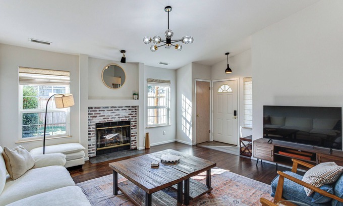 Lake Morton-Berrydale House | 3 Mi to Lake Wilderness: Charming Family Home!