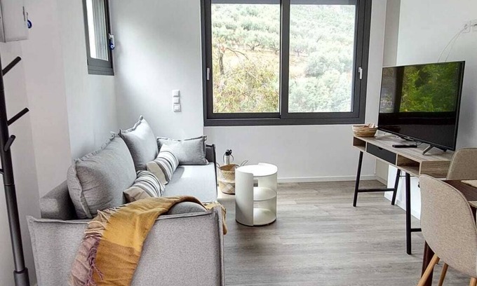 Kitries Apartment | 3 minutes to the beach, apartment with sea view, Kitries, Kalamata, Lagoudis