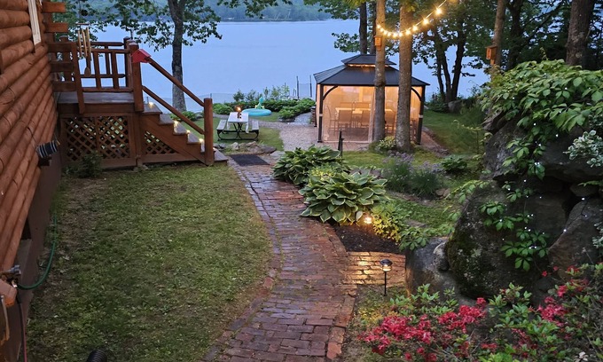 Washington House | 3 Night FALL SPECIAL best time of year to be on the lake. Fri, Sat, Sunday,