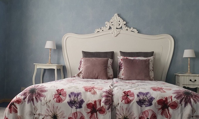 Assebroek House | 3 rooms, 2 bathrooms, near centre, free parking, free wifi, sunny garden