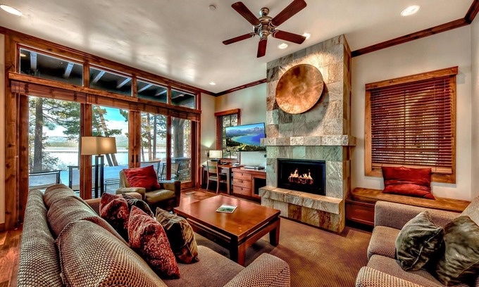 Sierra Shores House | 3 Sierra Shores Luxury Lakefront- 3BR/3BA