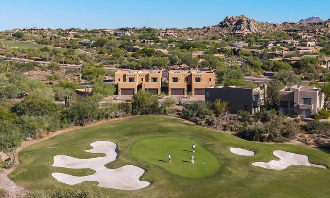 Troon North House | 3 Villas/30 Guests: Walk to Troon North Golf Club