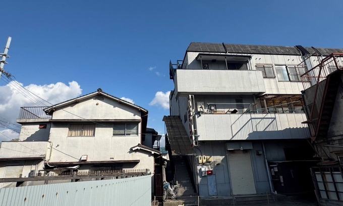 Higashi-osaka Apartment | 300m2 5 Rooms 11 Baths Sleeps 25 Pax Free Bus & Breakfast