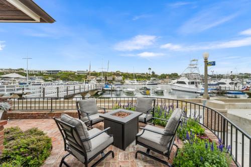 Newport Beach House | 301 E Bayfront