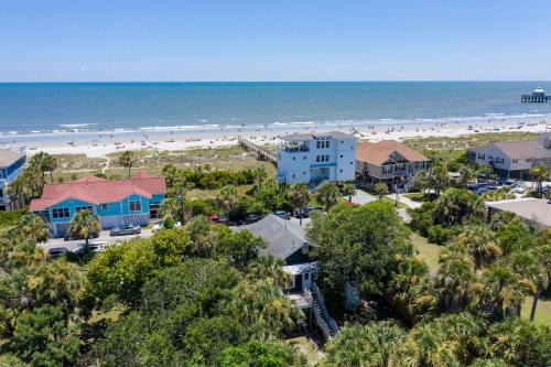 Folly Beach House | 306 E Arctic Ave.