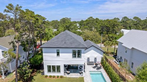 Gulfview Heights House | 30A Good Vibes by AvantStay Private Pool Bikes Beach Access