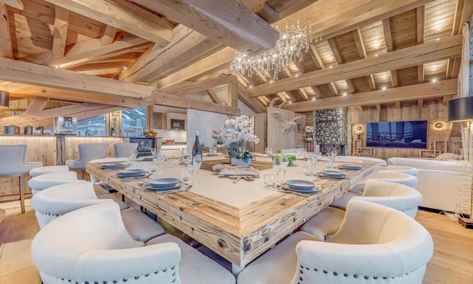 Les Almes Apartment | 30m from ski slopes, fitness, sauna, balcony, fireplace or stove, tv, ski locker, 450m², Tignes