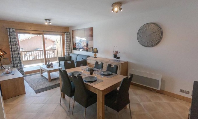 Bisanne 1500 Apartment | 350m from shops, 1st floor, view panoramic, swimming pool, balcony, parking, tv, ski locker, 60m²