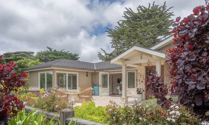 Hatton Fields House | 3888 Seas The Day 3 Bedroom Home by Redawning