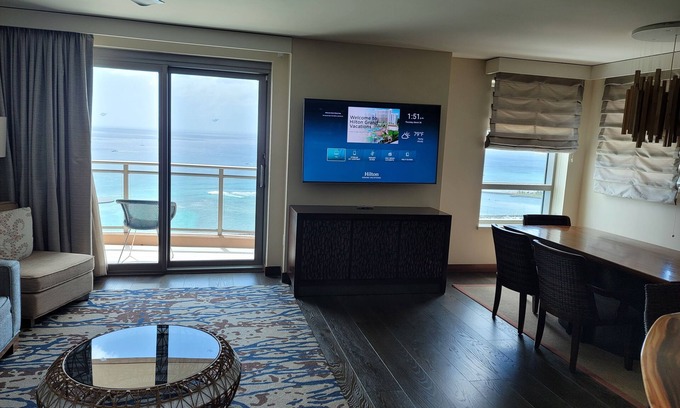 Waikiki Apartment | 3BD Grand Islander Penthouse Hilton Hawaiian Village