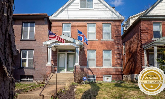 Tower Grove South House | 3BR/2BA Charmer | Perfect Location / ABODEbucks